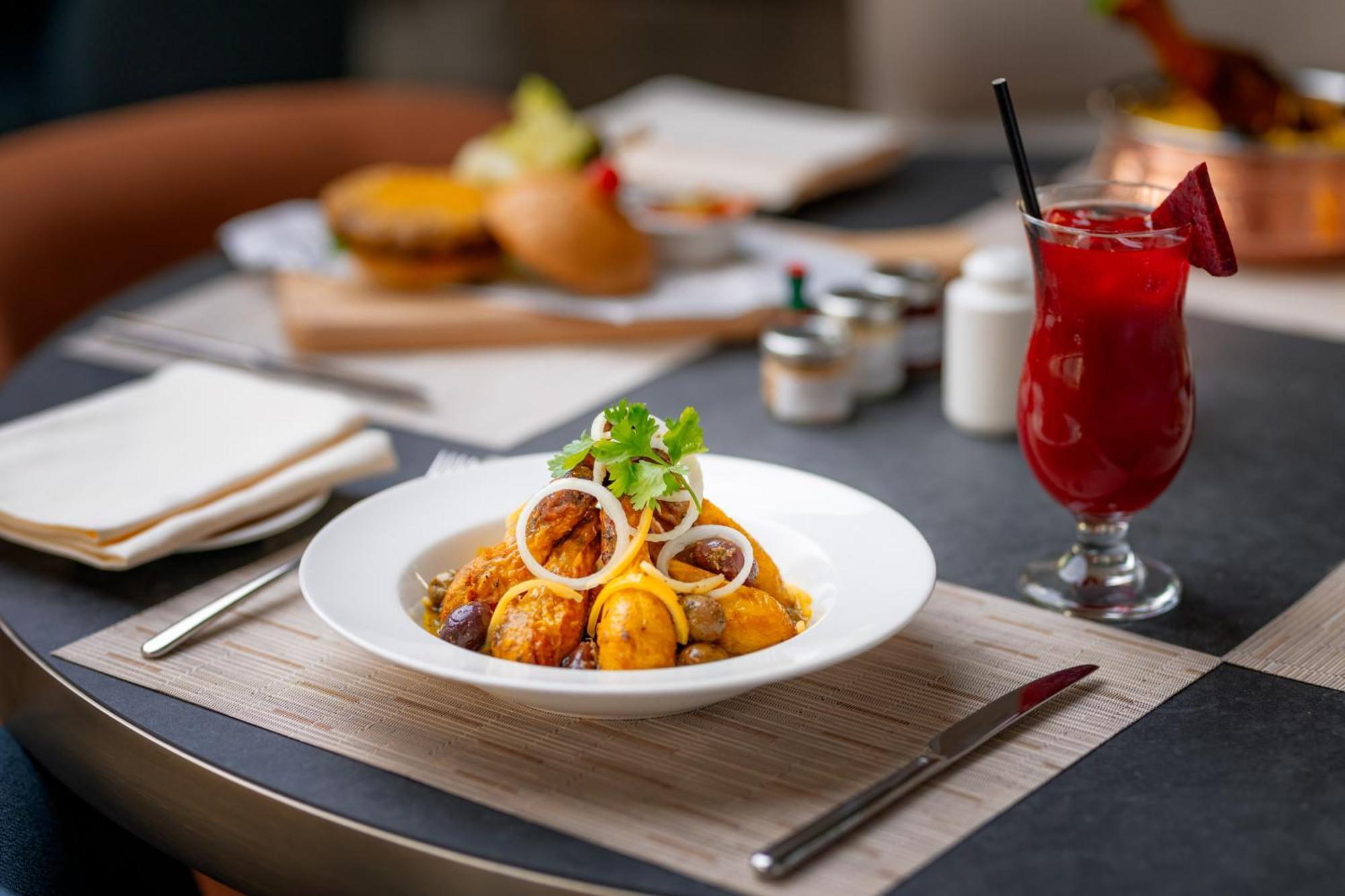Rotana Al Manakha Madinah Hotel Medina Ngoại thất bức ảnh