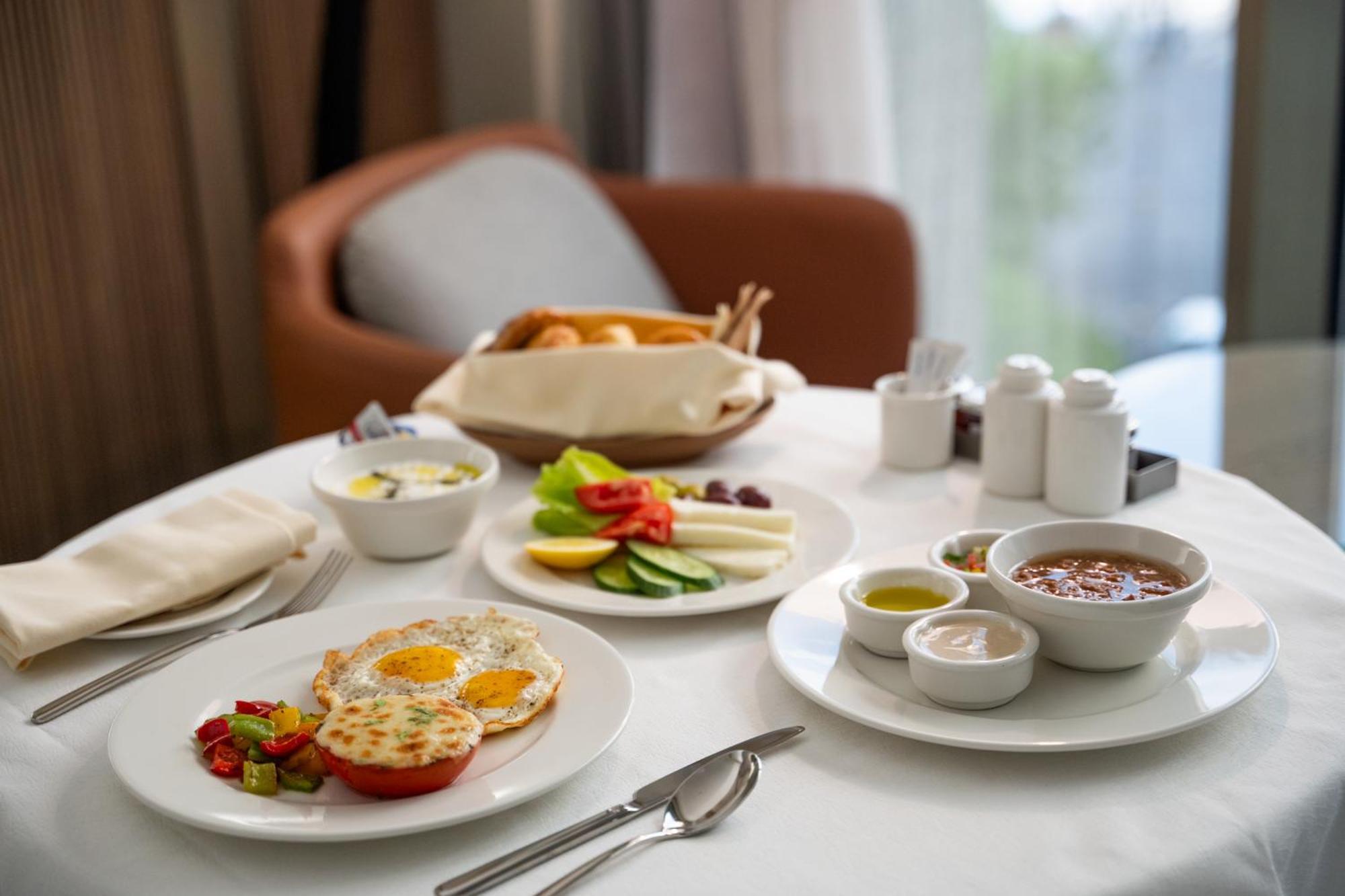 Rotana Al Manakha Madinah Hotel Medina Ngoại thất bức ảnh