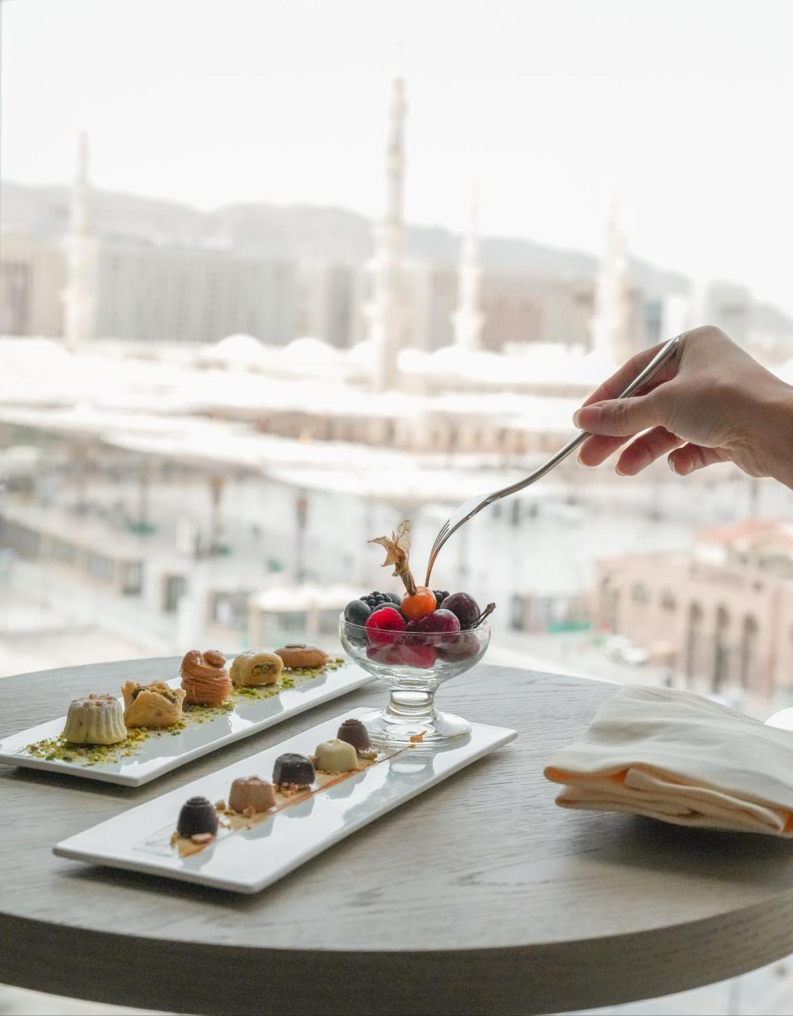 Rotana Al Manakha Madinah Hotel Medina Ngoại thất bức ảnh