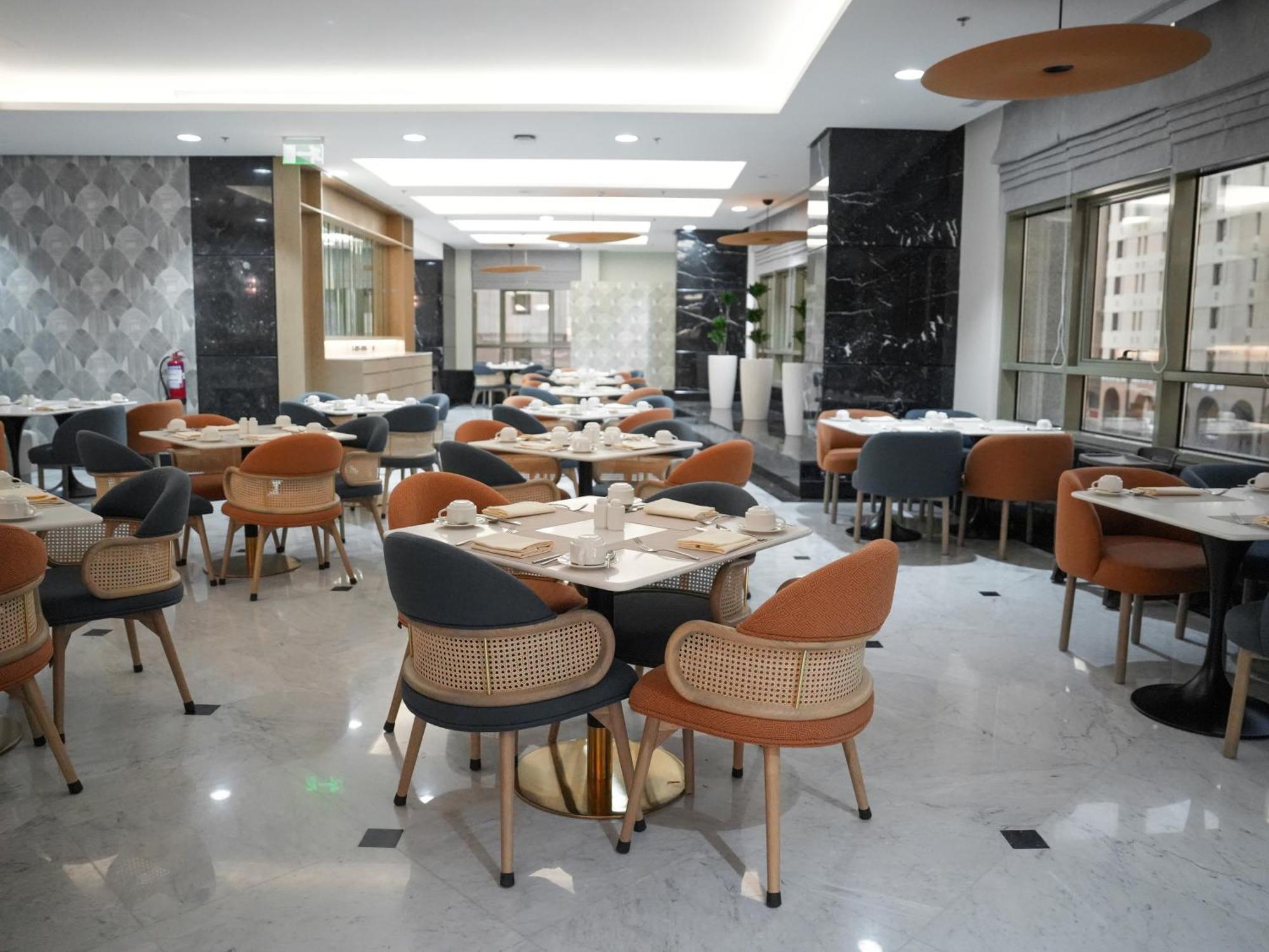Rotana Al Manakha Madinah Hotel Medina Ngoại thất bức ảnh